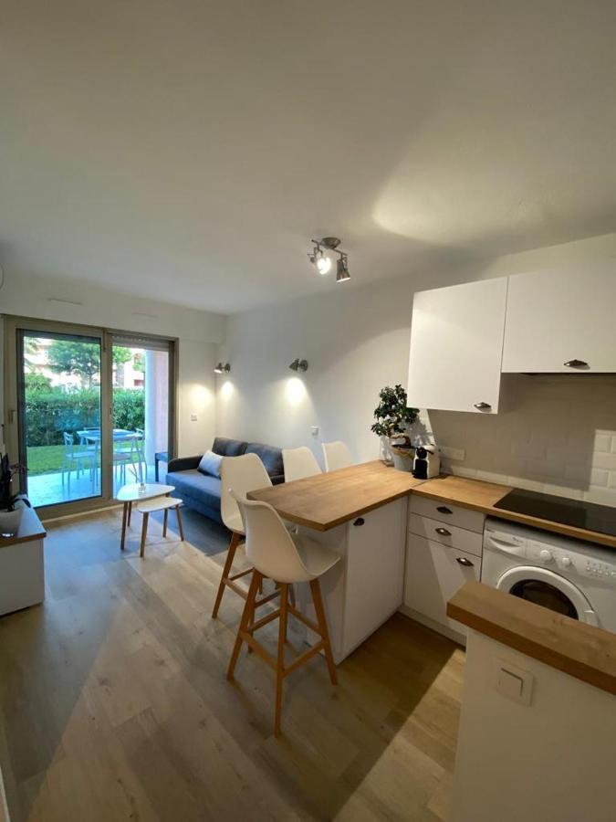 Appartement Avec Piscine 5 Min A Pieds Des Plages Vallauris Exteriér fotografie