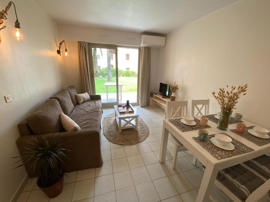 Appartement Avec Piscine 5 Min A Pieds Des Plages Vallauris Exteriér fotografie
